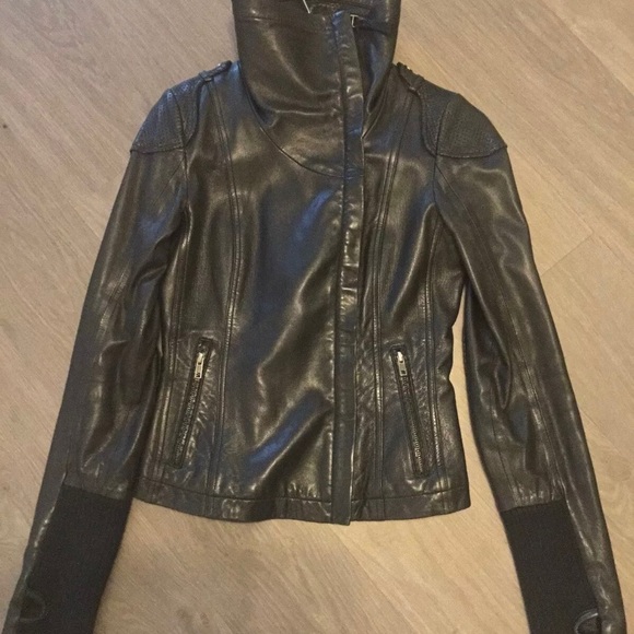 Mackage Women’s Leather Jacket - Picture 3 of 5